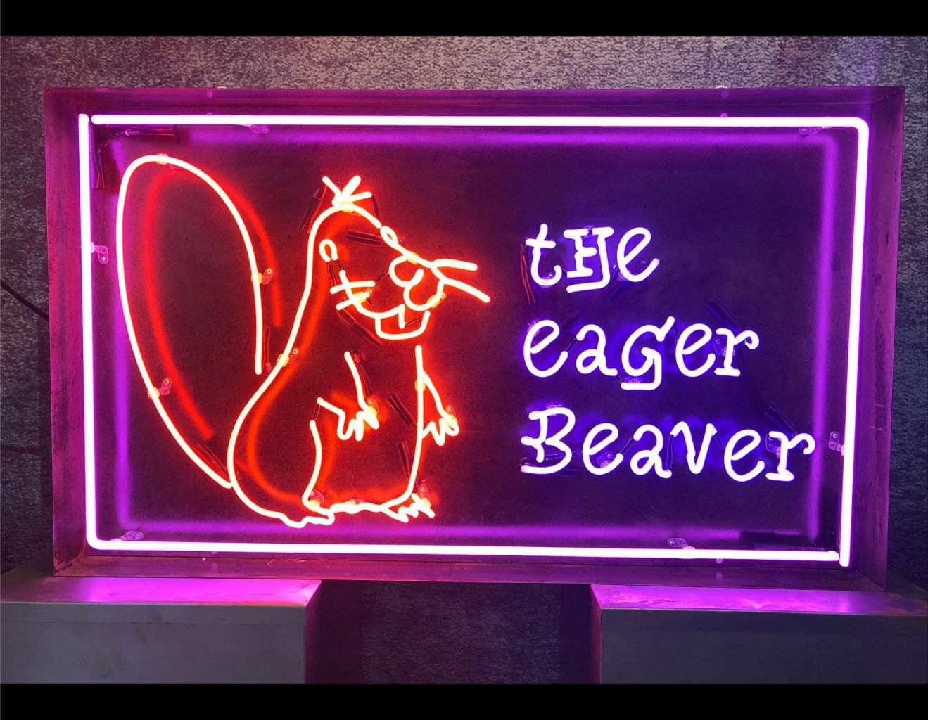 Eager Beaver Neon Kemp London Bespoke Neon Signs Prop Hire