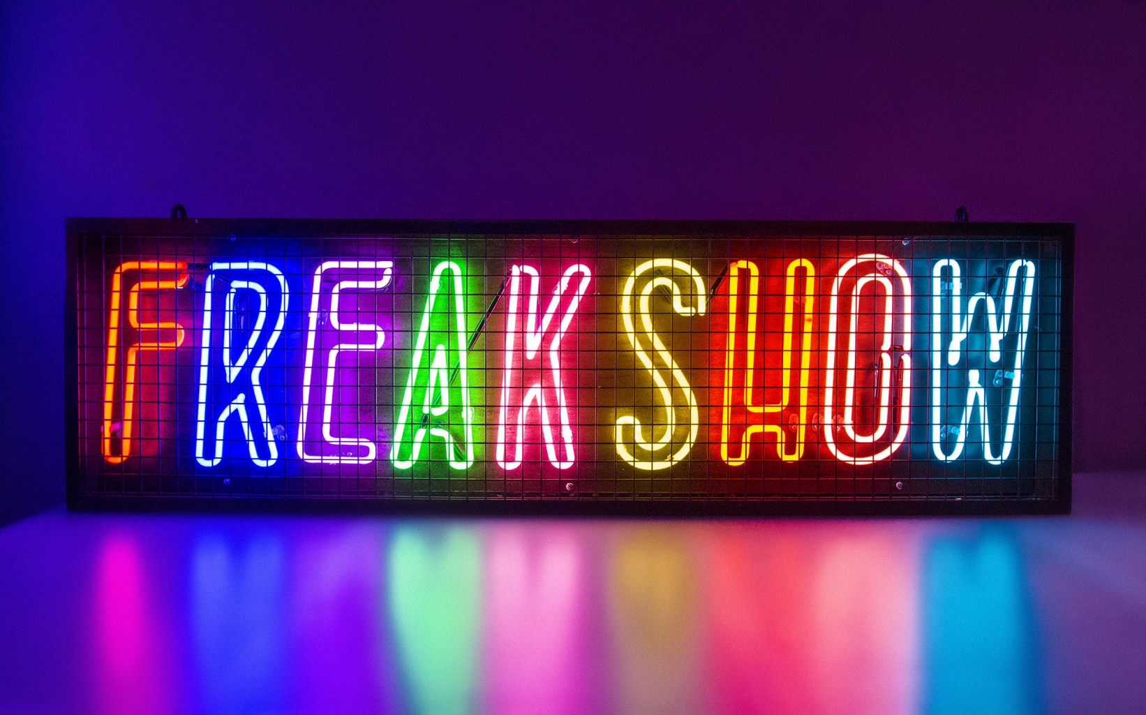 Freakshow Neon - Kemp London - Bespoke neon signs, prop hire, large ...
